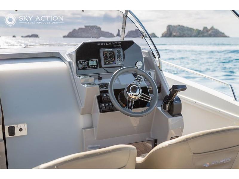 Book yachts online - motorboat - Atlantic 750 Open - Atlantic 750 Open - rent