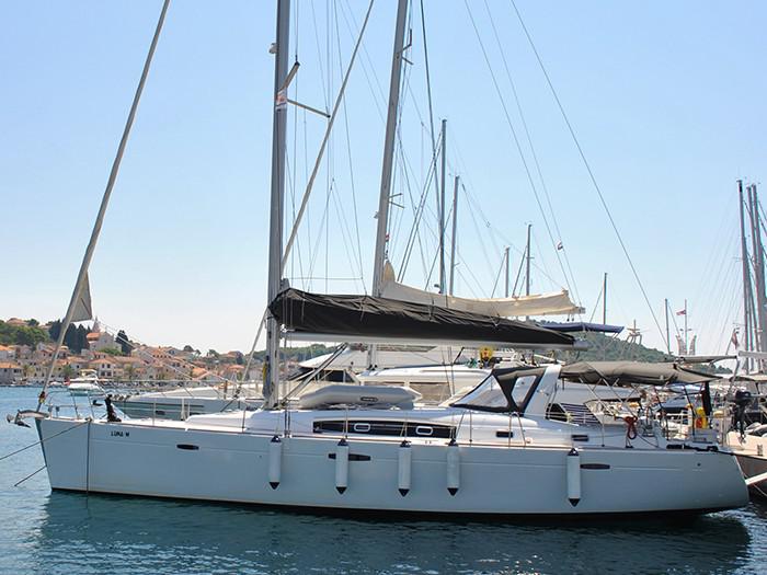 Book yachts online - sailboat - Beneteau Oceanis 50 - Luna M - rent