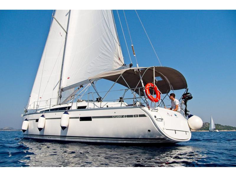 Book yachts online - sailboat - Bavaria Cruiser 41 - MH 64 - rent
