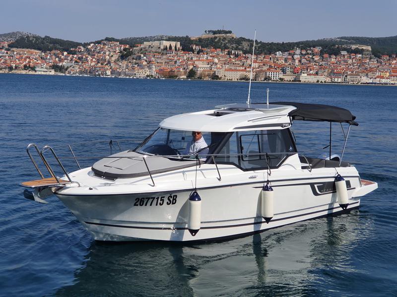 Book yachts online - motorboat - Merry Fisher 795 - Nemo - rent