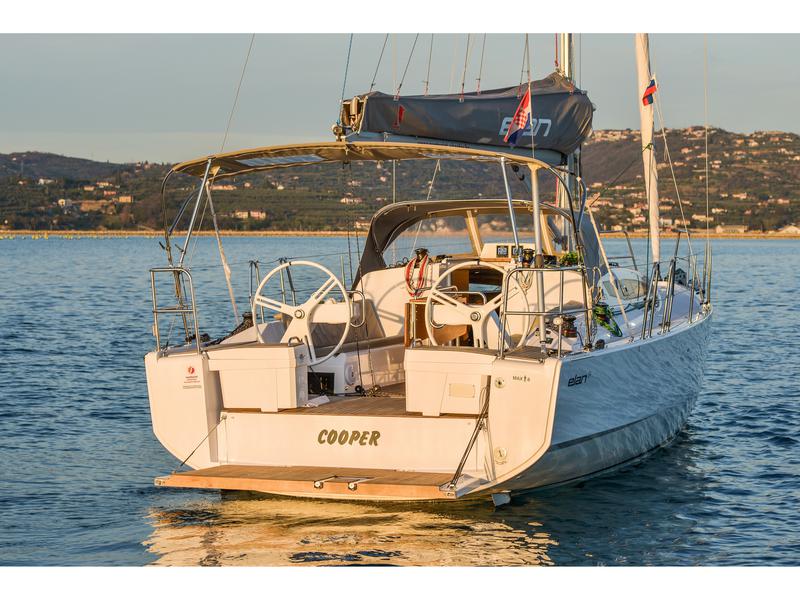 Book yachts online - sailboat - Elan E4 - Cooper - rent