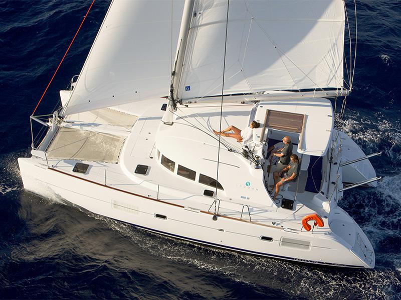 Book yachts online - catamaran - Lagoon 380 - Grey pearl - rent