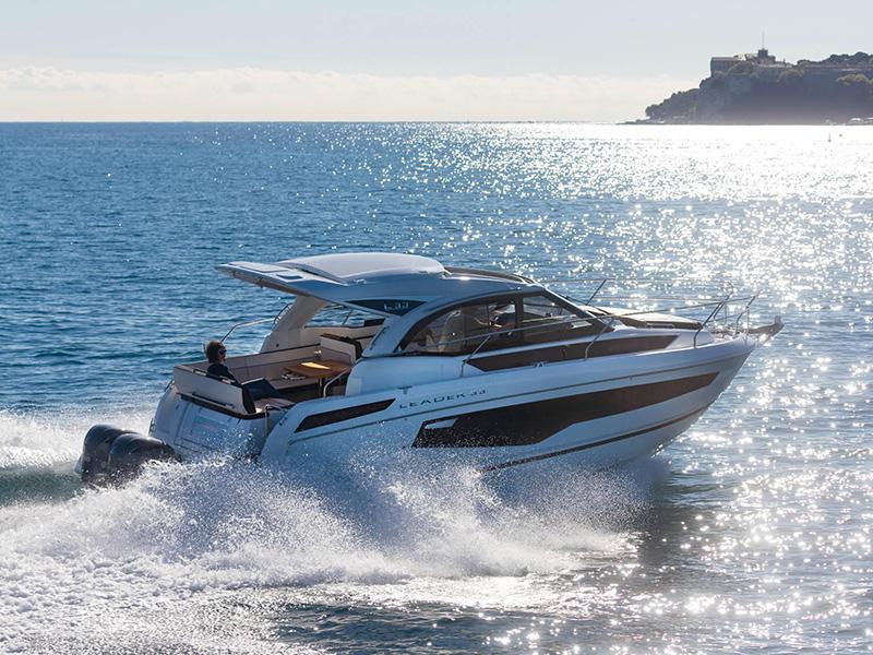 Book yachts online - motorboat - Leader 33 - Il Sogno - rent