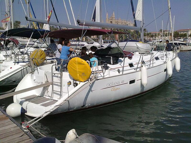 Book yachts online - sailboat - Oceanis 411-4 - Latitud 3 - rent