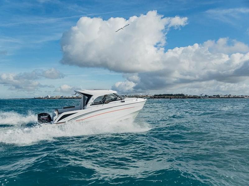 Book yachts online - motorboat - Beneteau Antares 8 OB - ZDRAVKO - rent