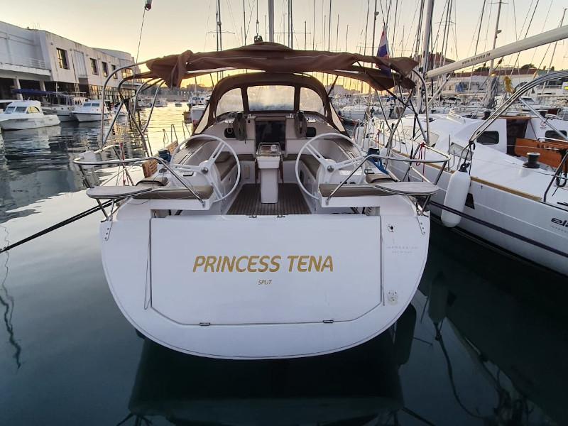 Book yachts online - sailboat - Elan Impression 45 - Princess Tena with A/C - rent