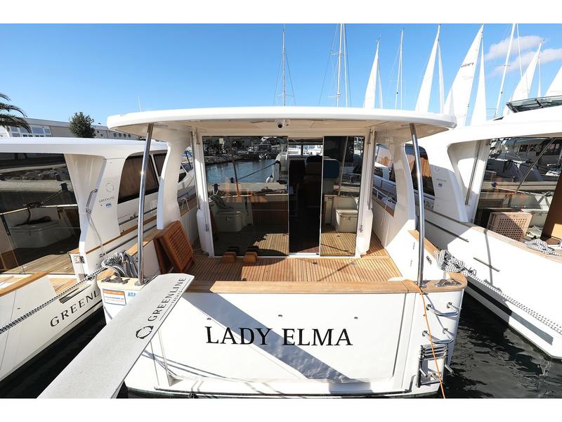 Book yachts online - motorboat - Greenline 40 - Lady ELMA - rent