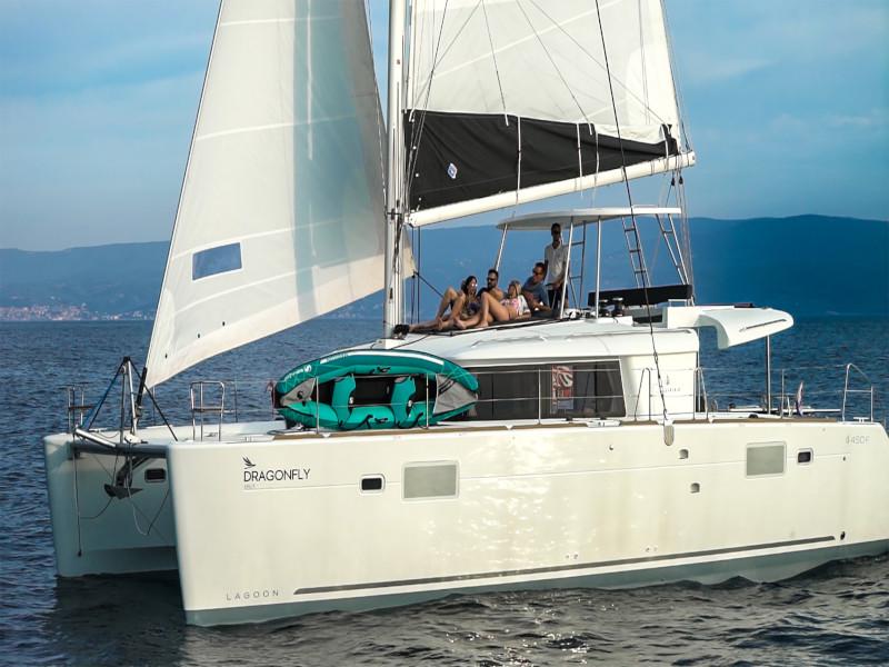 Book yachts online - catamaran - Lagoon 450  F - Dragonfly - rent