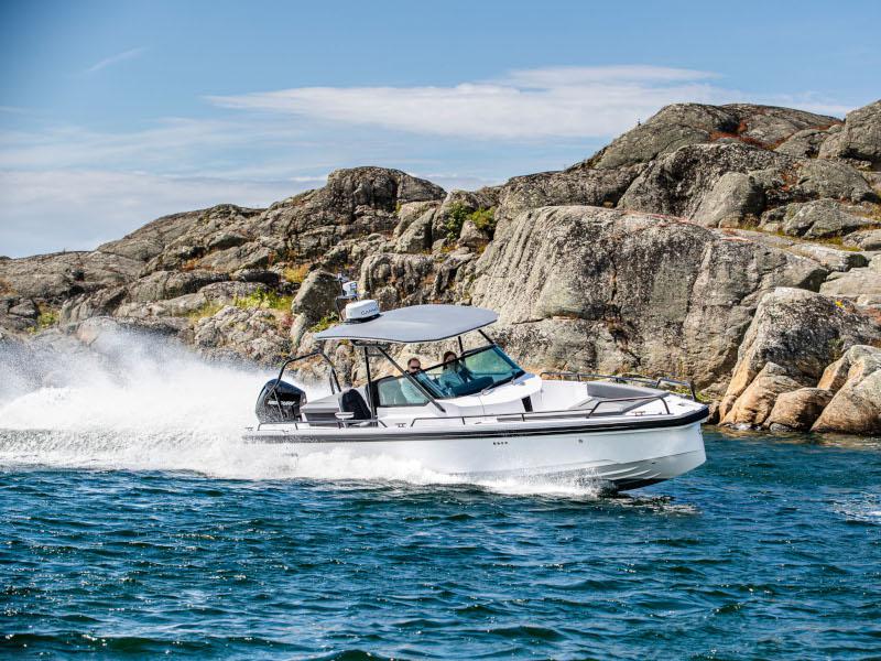 Book yachts online - motorboat - Axopar 28 T-Top - Maliza - rent