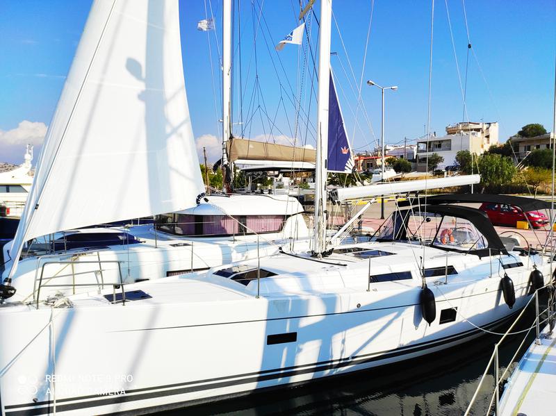 Book yachts online - sailboat - Hanse 458 - Hanse 458  ( Xristina) - rent