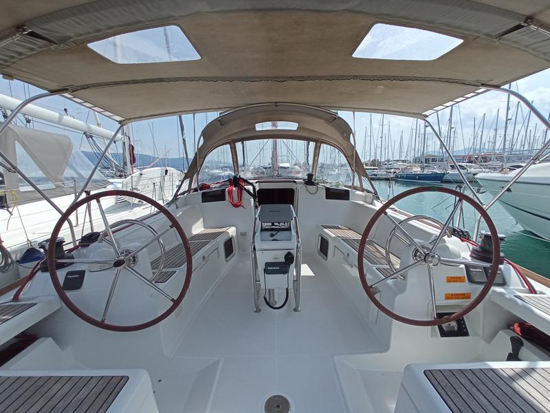 Book yachts online - sailboat - Sun Odyssey 439 - SO439BL - rent