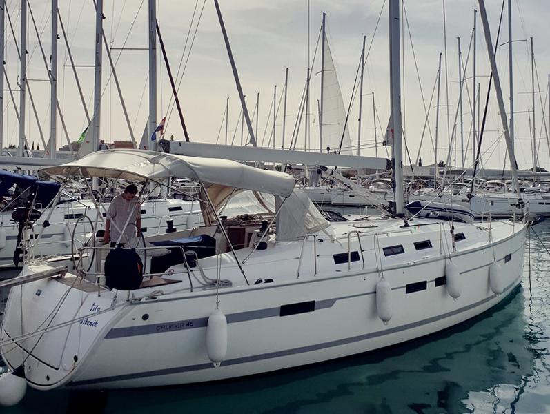 Book yachts online - sailboat - Bavaria Cruiser 45 - Šilo - rent