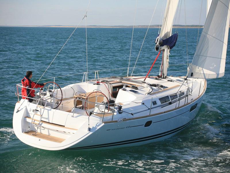 Book yachts online - sailboat - Sun Odyssey 44 i - Let´s fly - rent