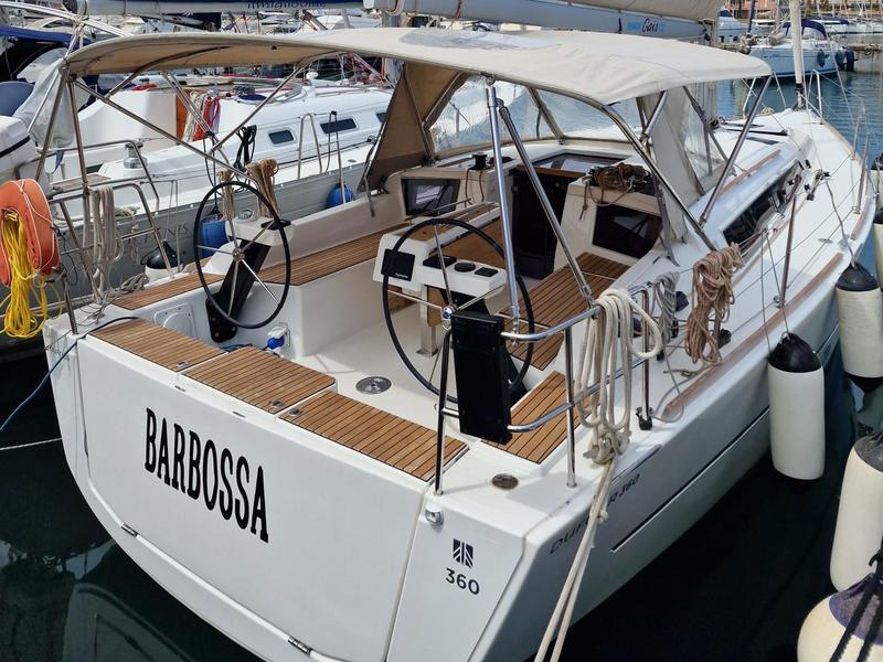 Book yachts online - sailboat - Dufour 360 Grand Large - Barbossa - rent