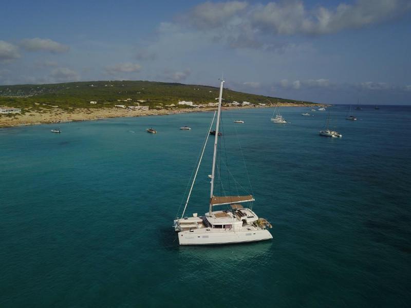 Book yachts online - catamaran - Lagoon 450 - Allegra - rent