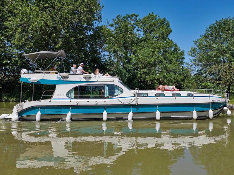 Book yachts online - motorboat - Sixto Fly C - Beaune - rent
