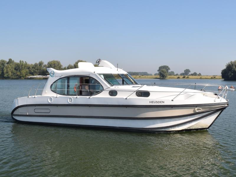 Book yachts online - motorboat - Estivale Quattro B - Heusden NL - rent
