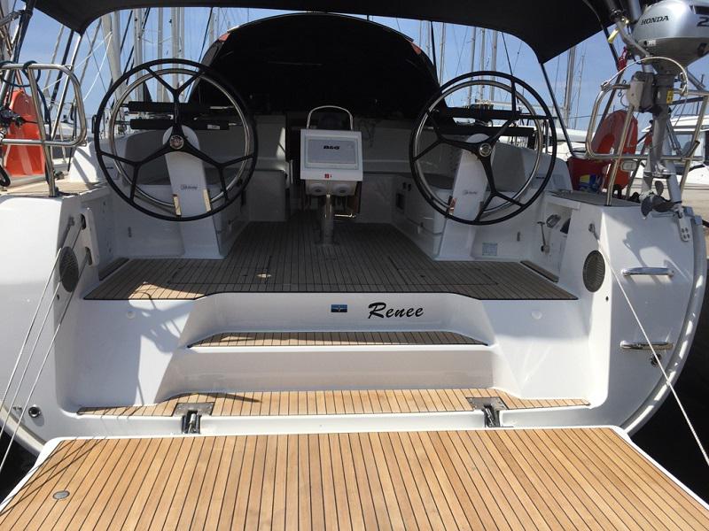 Book yachts online - sailboat - Bavaria Cruiser 46 - RENEE - rent