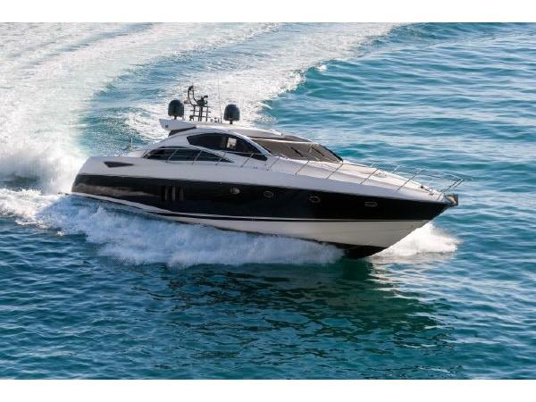 Book yachts online - motorboat - Sunseeker Predator 72 - Nice Toy 3 - rent