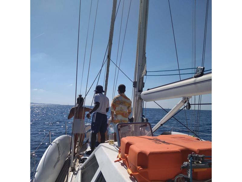 Book yachts online - sailboat - van Des Stadt 45 - Ikarian Dream - rent