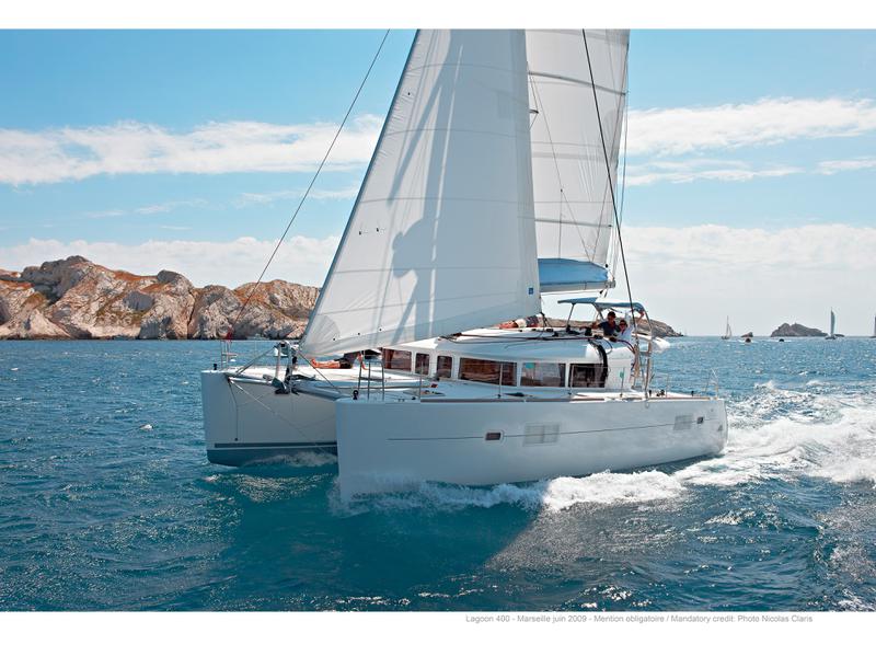 Book yachts online - catamaran - Lagoon 400 - Malicat - rent