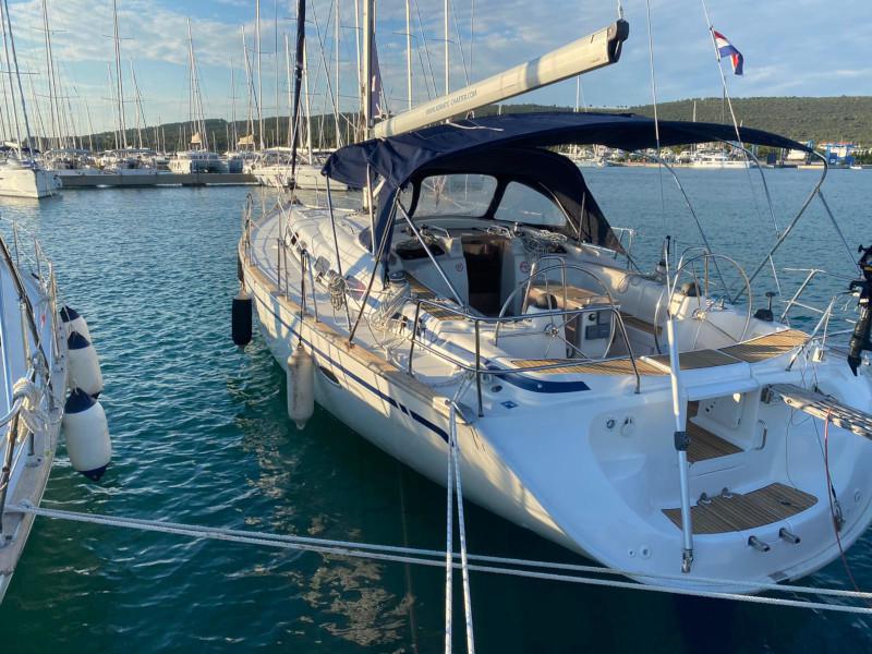 Book yachts online - sailboat - Bavaria 46 Cruiser - Leda - rent