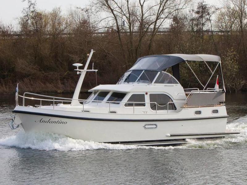 Book yachts online - motorboat - Linssen Grand Sturdy 30.9 AC - Nova Vita - rent