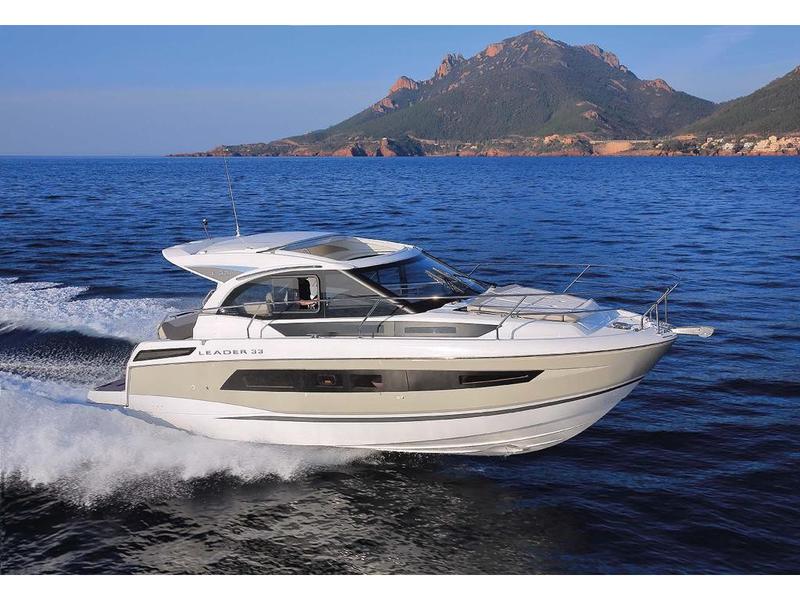 Book yachts online - motorboat - Leader 33 - Manteca - rent