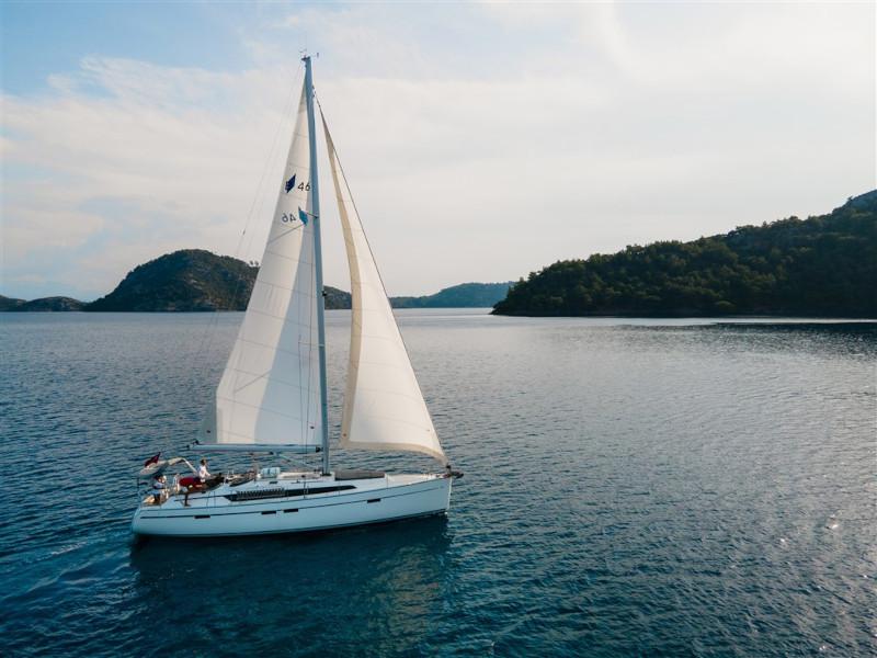 Book yachts online - sailboat - Bavaria Cruiser 46 - BARCELONA - rent