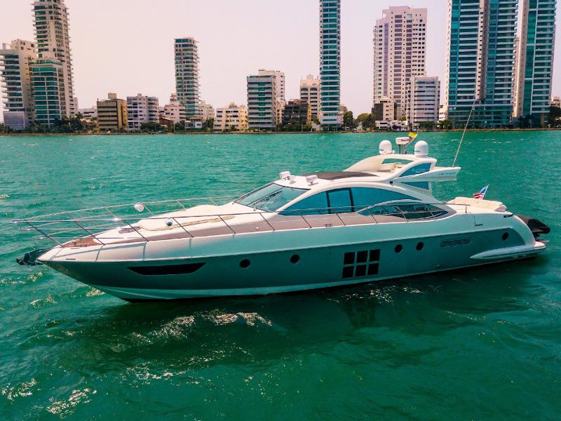 Book yachts online - motorboat - Azimut 62 S - Venecia - rent