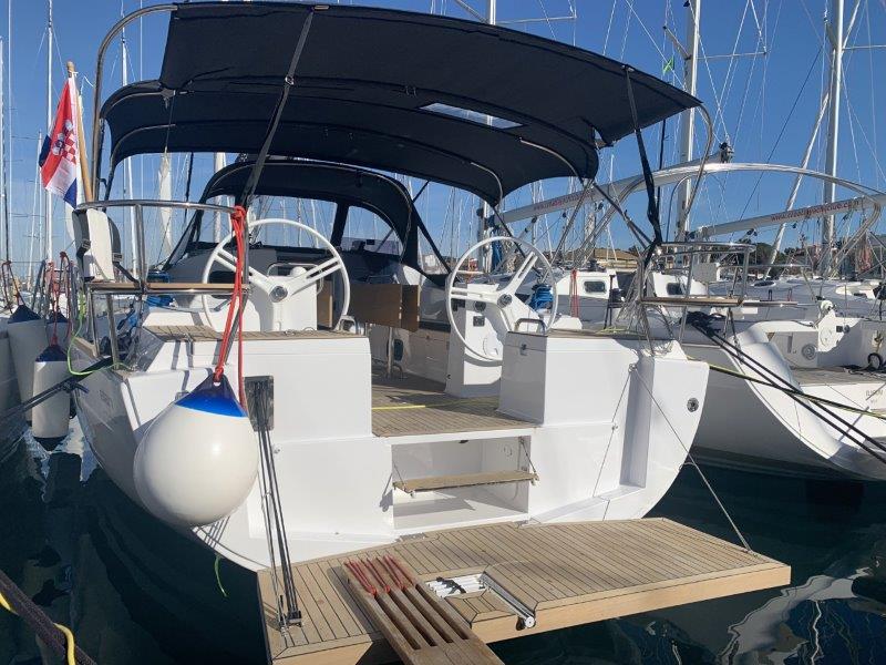 Book yachts online - sailboat - Elan Impression 45.1 - STING - rent