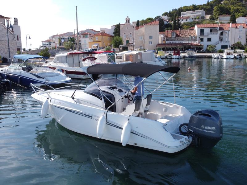 Book yachts online - motorboat - Galeon Galia 630 Sundeck - Ana - rent