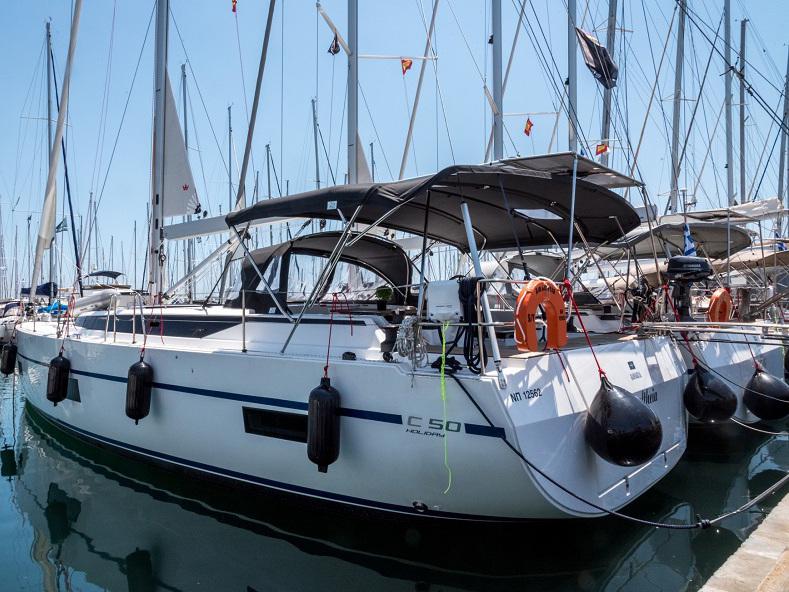 Book yachts online - sailboat - Bavaria C50 - no name - rent