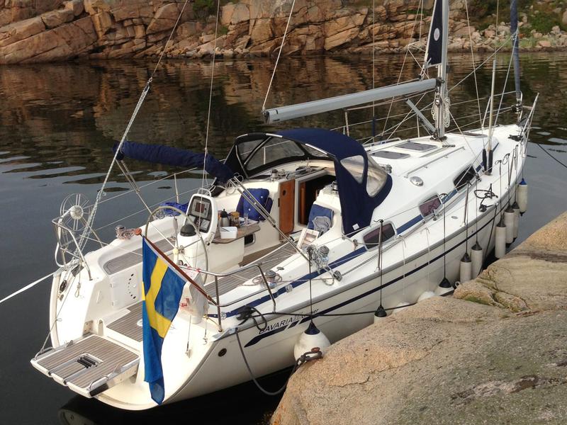 Book yachts online - sailboat - Bavaria 35 - 35án - rent