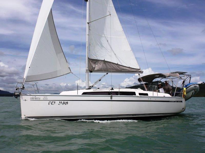 Book yachts online - sailboat - Bavaria 33 Cruiser - Fei Jian - rent