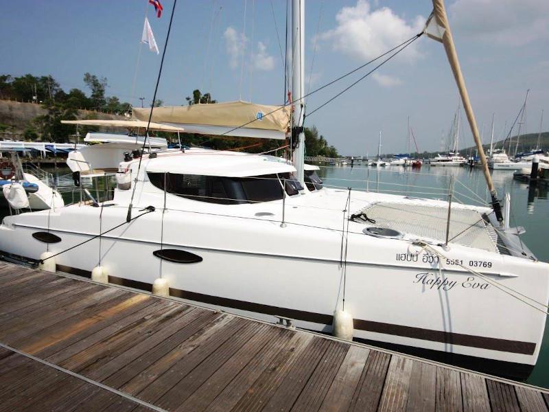 Book yachts online - catamaran - Mahé - 36 - Happy Eva - rent
