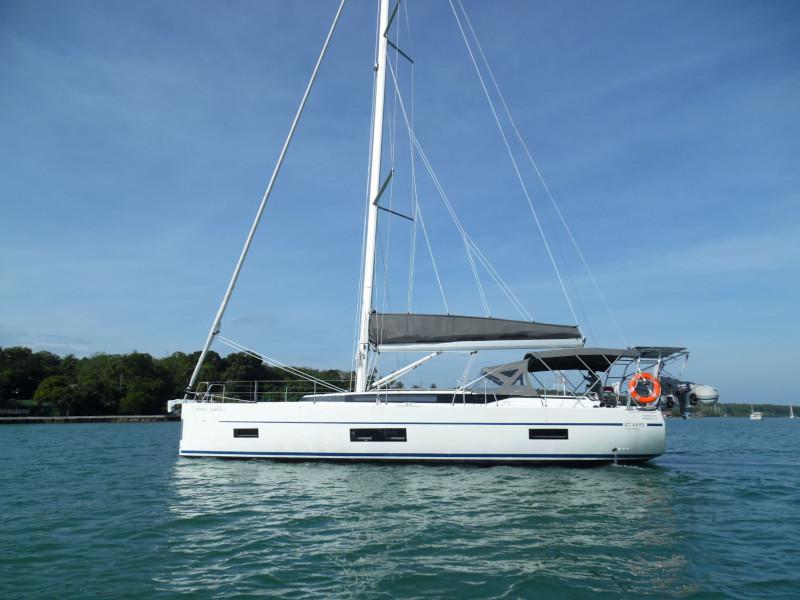 Book yachts online - sailboat - Bavaria - C45 - Isabella 2 - rent