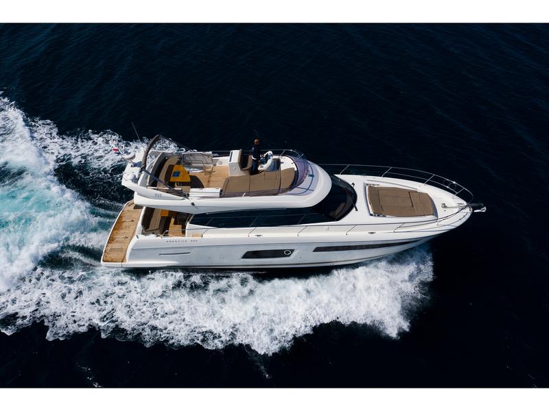 Book yachts online - motorboat - Prestige 550 Fly - Floria - rent