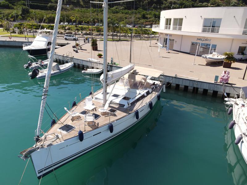 Book yachts online - sailboat - Dufour 525 Grand Large - Rainbow - rent