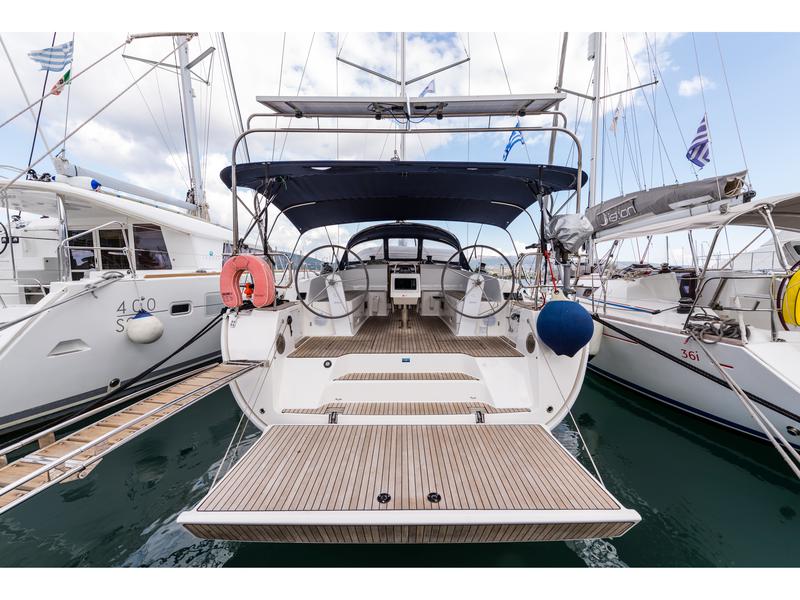 Book yachts online - sailboat - Bavaria Cruiser 46 - Morning Star - rent