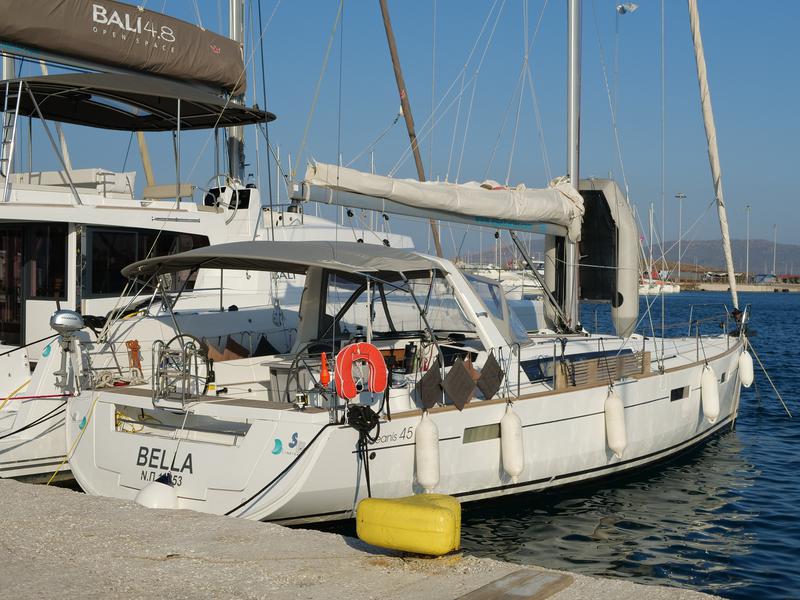 Book yachts online - sailboat - Oceanis 45 - Bella - rent