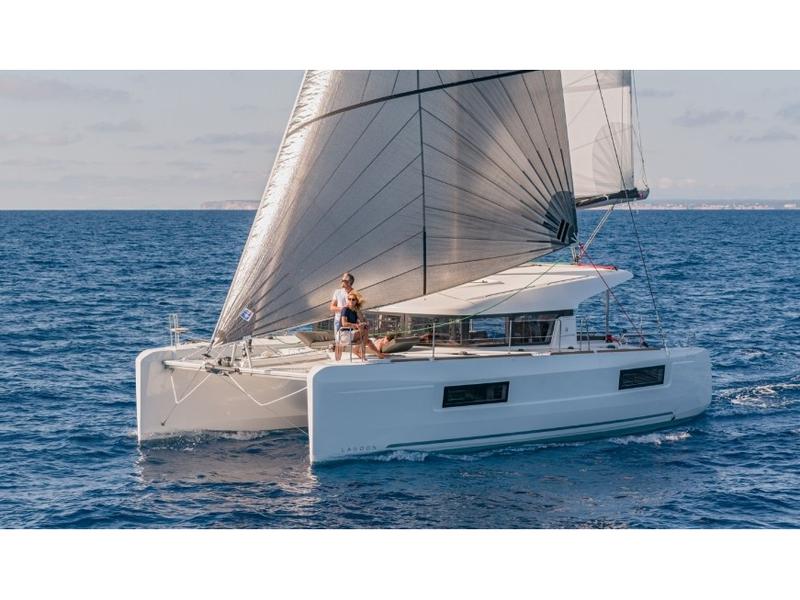 Book yachts online - catamaran - Lagoon 40 - Agorà - rent