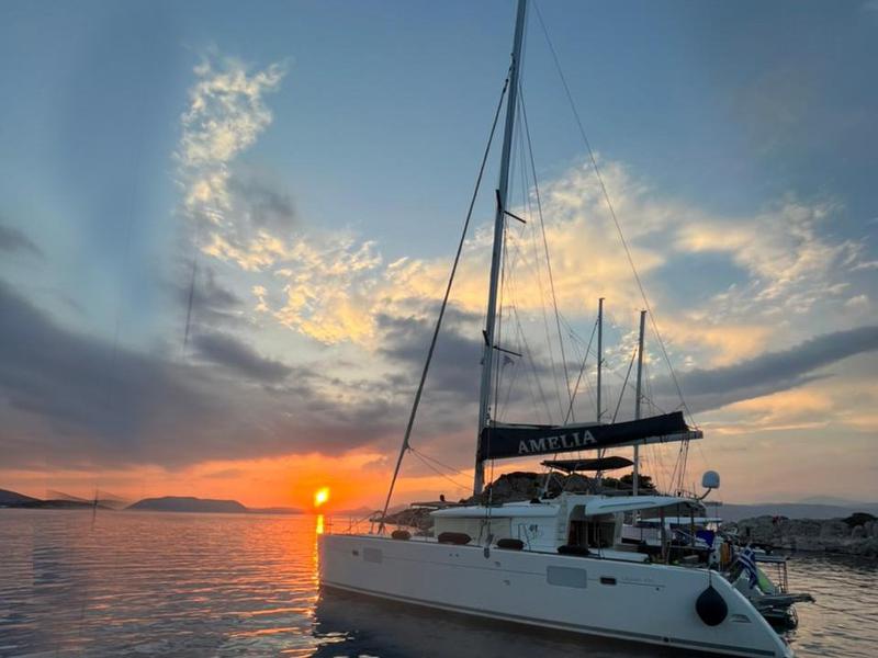 Book yachts online - catamaran - Lagoon 450 Fly - AMELIA (A/C, Generator, Watermaker) - rent