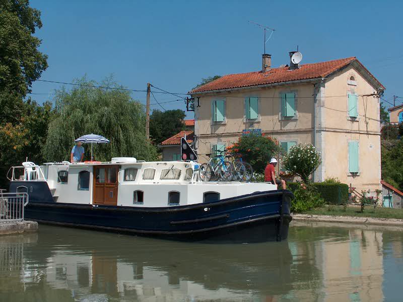 Book yachts online - motorboat - EuroClassic 139 - CL/ EuroClassic 139 6max - rent