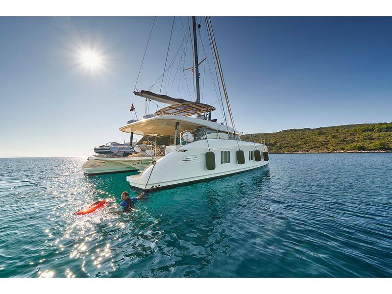 Book yachts online - catamaran - Sunreef 60 - SINATA - rent