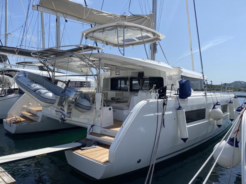 Book yachts online - catamaran - Lagoon 46 - Rolling Stones (A/C, WM, Generator, Inverter 12/220V) - rent