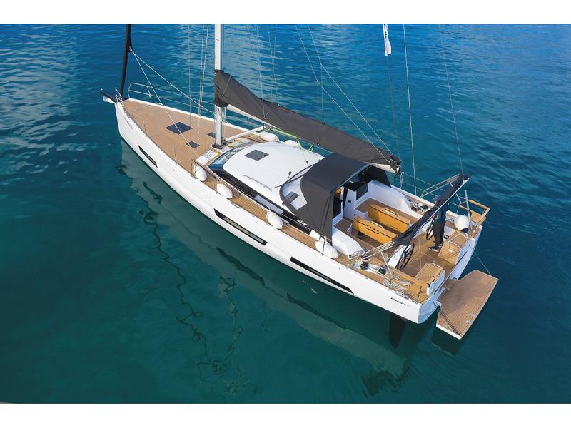 Book yachts online - sailboat - Elan GT 6 Porsche Design 50 feet with AC and Generator - Revolution - rent