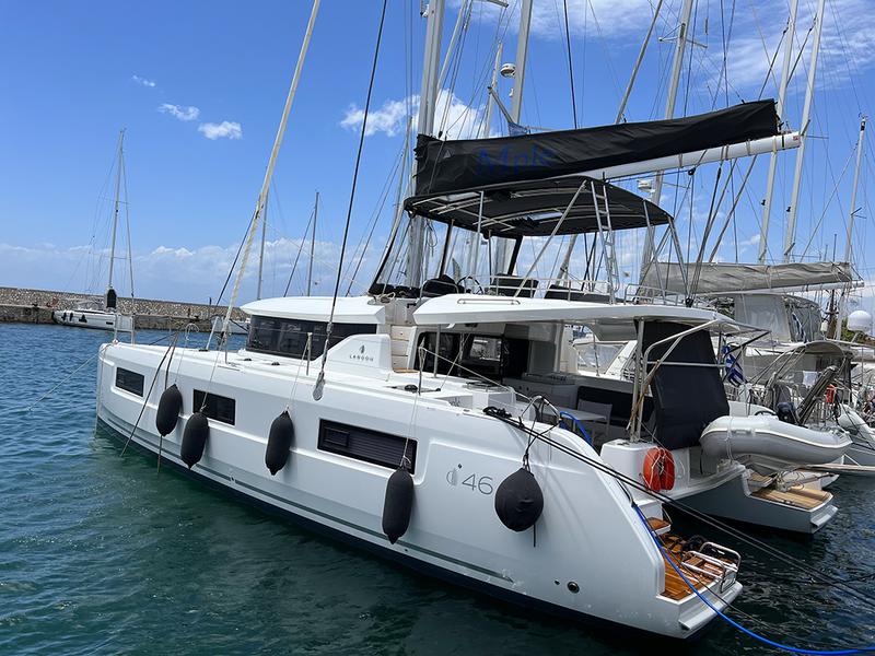 Book yachts online - catamaran - Lagoon 46 - MPLE (air condition, generator, water maker)    _Skippered Only_ - rent