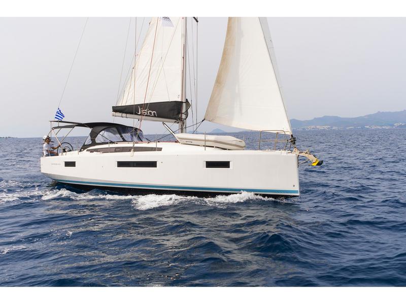 Book yachts online - sailboat - Sun Odyssey 410 - AELLA - rent
