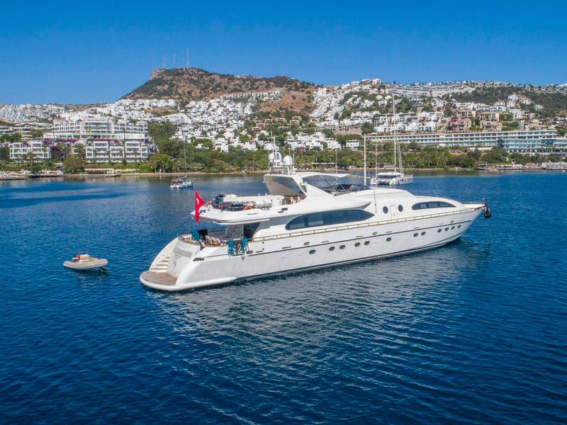 Book yachts online - motorboat - Falcon 115 - Sanref - rent